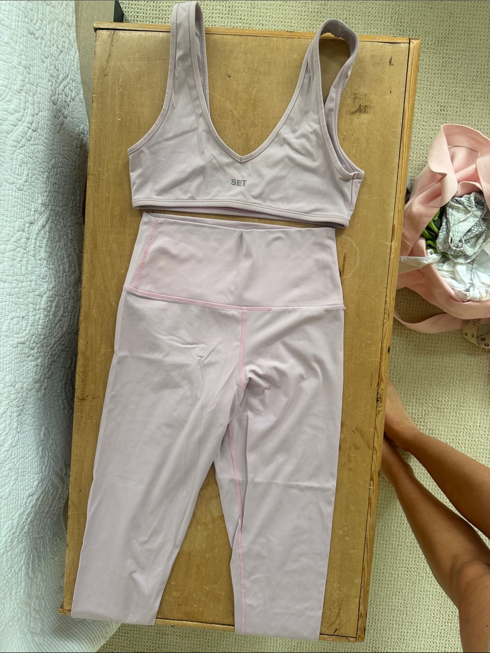 SET Active Pale Pink Seamless Sports Bra and High-Waist Leggings Set Size M